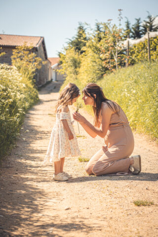 Séance mère fille capturée par May Jolies Photos en avril 2025