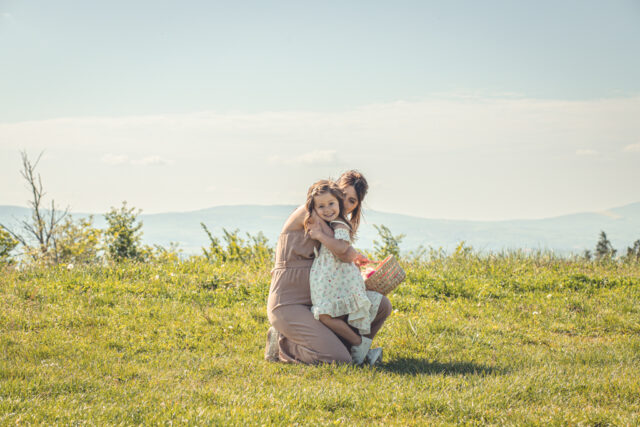 Séance mère fille capturée par May Jolies Photos en avril 2025