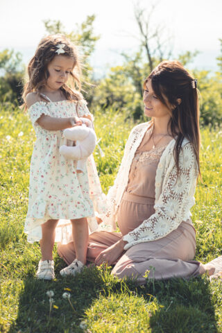 Séance mère fille capturée par May Jolies Photos en avril 2025