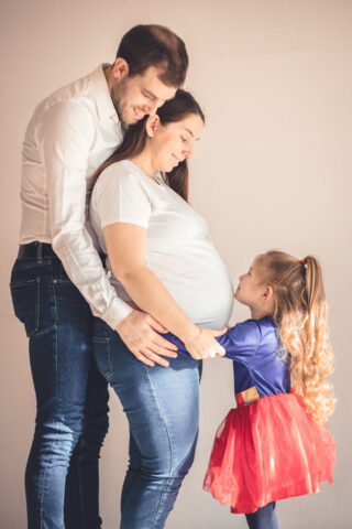 Séance Grossesse de S & M capturée par May Jolies Photos en février 2024