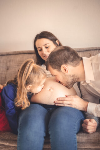 Séance Grossesse de S & M capturée par May Jolies Photos en février 2024