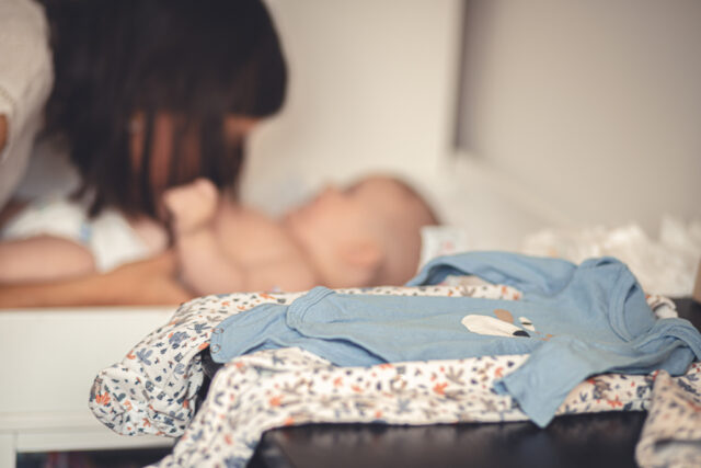 Séance Bébé M capturée par May Jolies Photos en novembre 2024