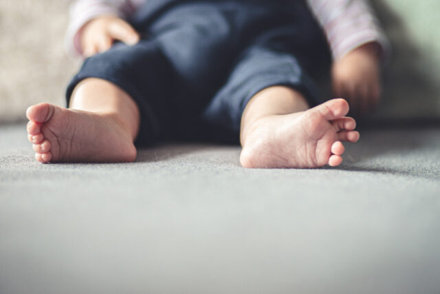 Séance Bébé M capturée par May Jolies Photos en novembre 2024