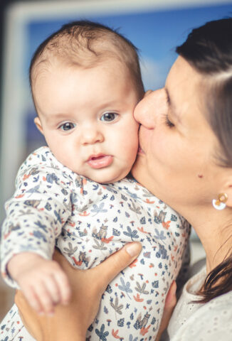 Séance Bébé M capturée par May Jolies Photos en novembre 2024
