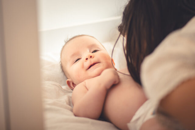 Séance Bébé M capturée par May Jolies Photos en novembre 2024