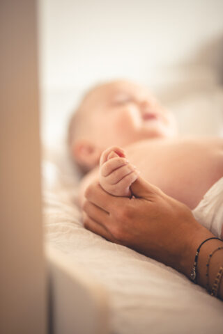 Séance Bébé M capturée par May Jolies Photos en novembre 2024