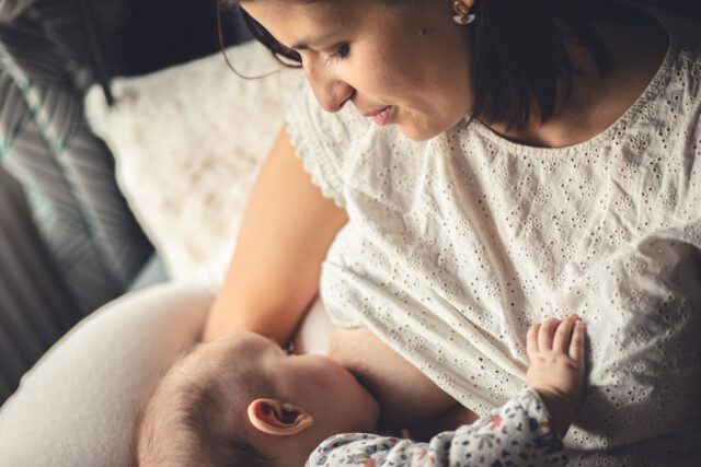 Séance Bébé M capturée par May Jolies Photos en novembre 2024